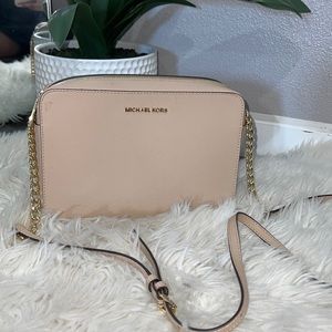 Authentic Michael Kors Jet Set Crossbody - Cream